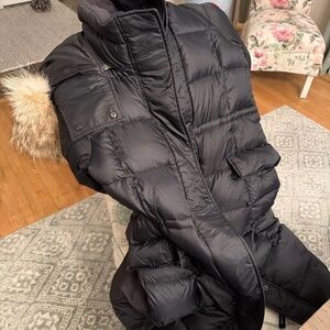 Women's (M) Canada Goose